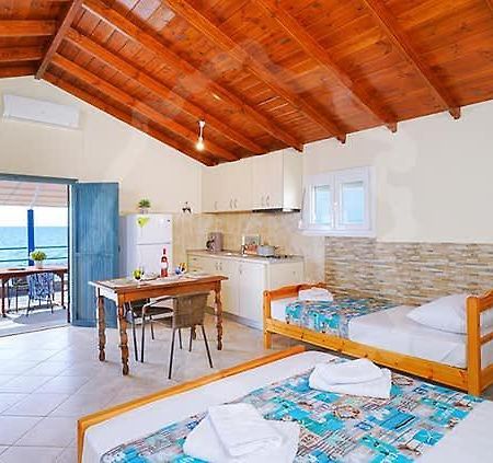 Avgoustos Beach House Skála Kallirákhis Exteriör bild