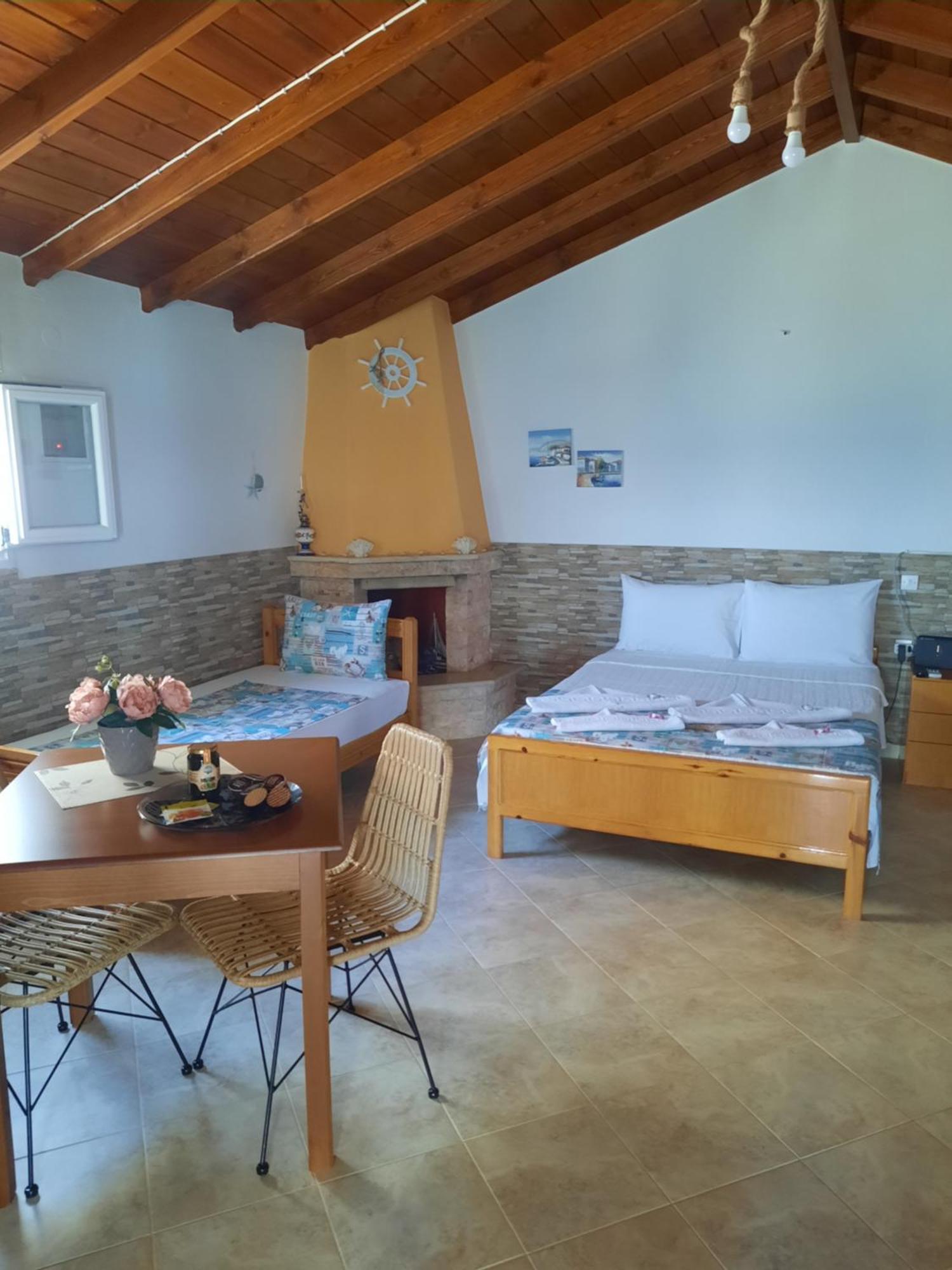 Avgoustos Beach House Skála Kallirákhis Exteriör bild